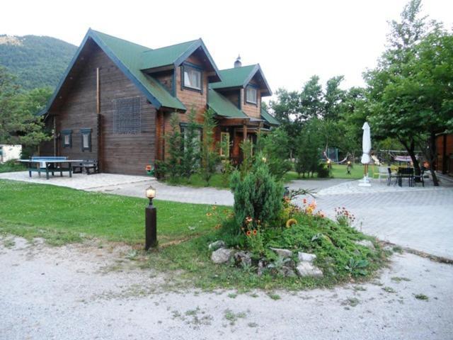Maison d'hôtes Agroktima Armonia à Karpenísion Extérieur photo