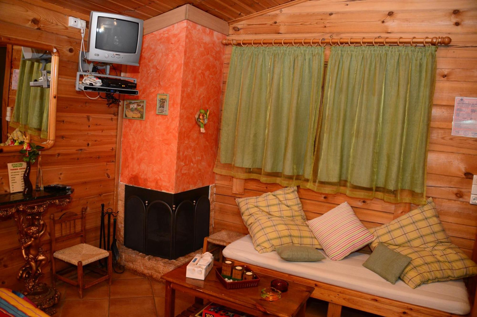 Maison d'hôtes Agroktima Armonia à Karpenísion Extérieur photo